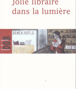 JOLIE LIBRAIRE DANS LA LUMIERE