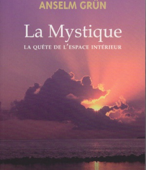 LA MYSTIQUE