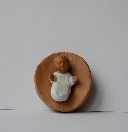 JESUS 5CM ET MANGEOIRE 7 CM CRECHE NUIT DE LUMIERE