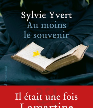 AU MOINS LE SOUVENIR