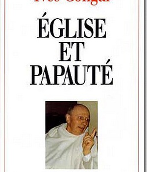 EGLISE ET PAPAUTE