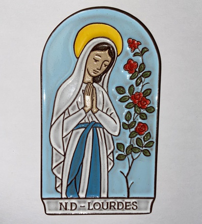 REPRESENTATION EN CERAMIQUE DE NOTRE DAME DE LOURDES