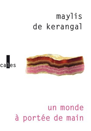 UN MONDE A PORTEE DE MAIN