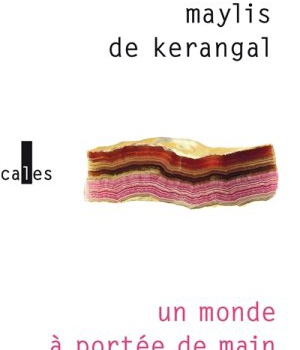 UN MONDE A PORTEE DE MAIN