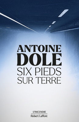 SIX PIEDS SUR TERRE