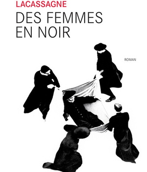 DES FEMMES EN NOIR