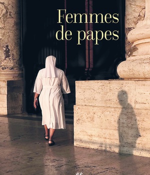 FEMMES DE PAPES