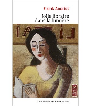 JOLIE LIBRAIRE DANS LA LUMIERE