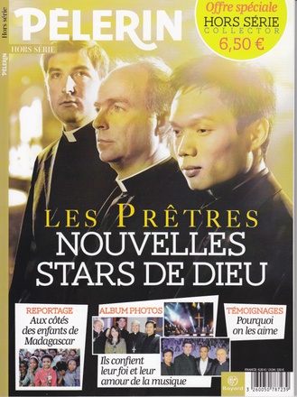 LES PRETRES