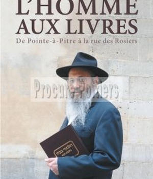 L'HOMME AUX LIVRES