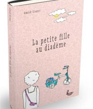 LA PETITE FILLE AU DIADEME